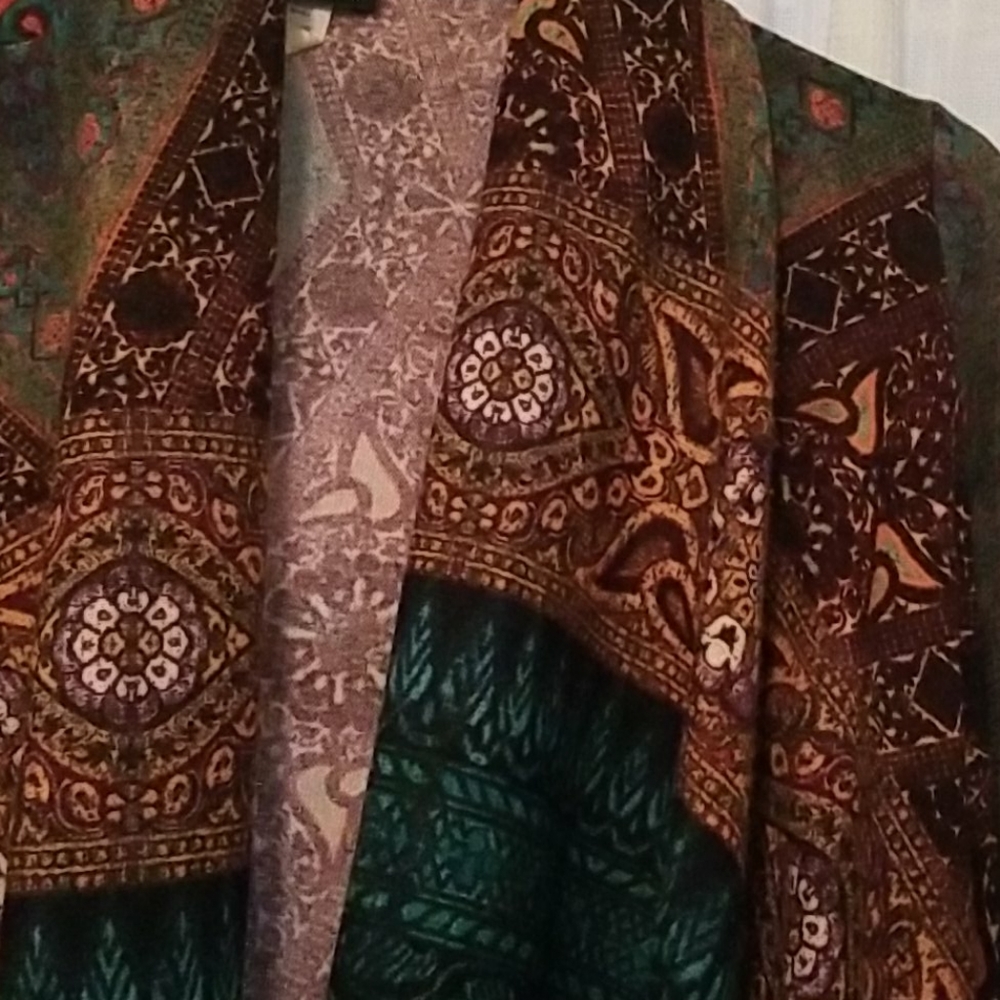 Cardigan - Picture 2 of 4